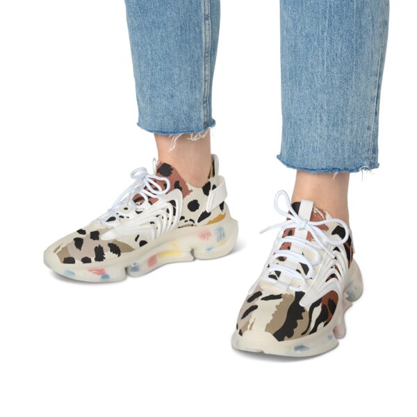 Stylish Women's Mesh Sneakers - Image 16